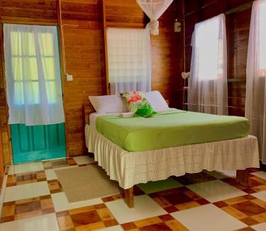 Wotten Waven House | Le Petit Paradis