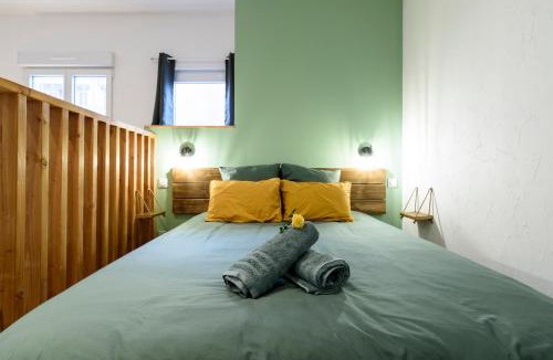 La Roche-Chalais Apartment | Le Petit Rochalais - Appartement cosy avec terrasse et parking