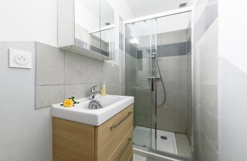 La Roche-Chalais Apartment | Le Petit Rochalais - Appartement cosy avec terrasse et parking