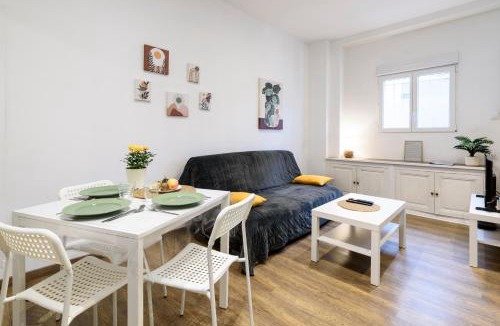La Roche-Chalais Apartment | Le Petit Rochalais - Appartement cosy avec terrasse et parking
