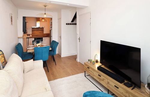 City of Carcassonne Apartment | Le Pied à Terre de la Cité - View of the medieval city - Free parking