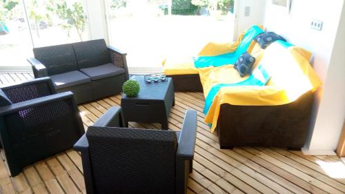 Arnac-la-Poste House | Le pin parasol