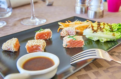 Brullioles Hotel | Le Place Neuve