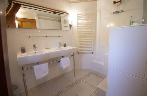 Les Preaux Bed & Breakfast | Le Prieure des Fontaines