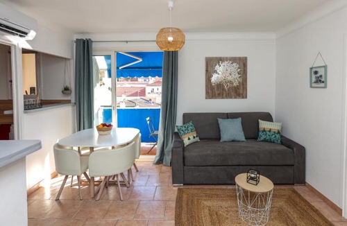 Golfe Juan Apartment | Le Provençale : Plages, Balcon, Clim