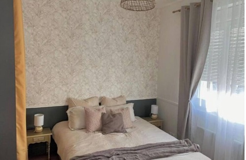 Chateauroux Apartment | Le Quai des Marins