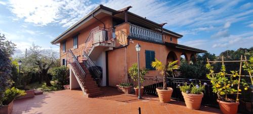 Massa e Cozzile House | Le Quattro Stagioni