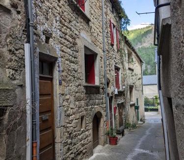 Florac House | Le Refuge Cévenol