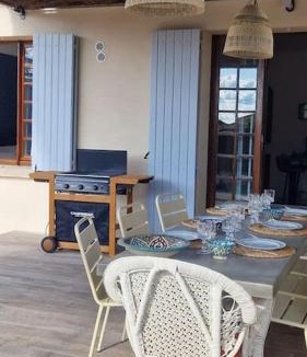 Sablet House | Le Relais Cohola - Magnifique maison provençale haut standing avec piscine, jardins, garages fermés