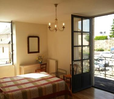 Capdenac Hotel | Le Relais de la Tour