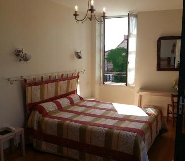 Capdenac Hotel | Le Relais de la Tour