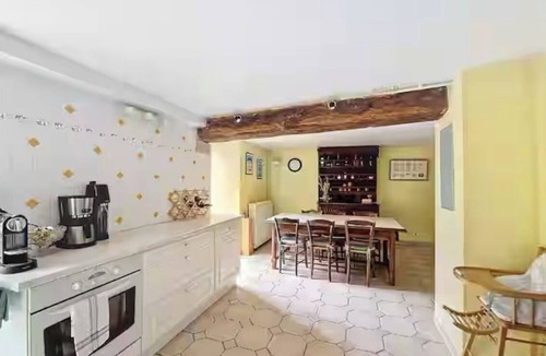 Bessines-sur-Gartempe House | Le Relais des Artistes - Character house - Sleeps 15 - Swimming pool