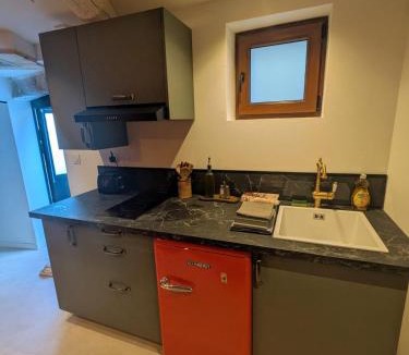 Caumont-sur-Durance Apartment | Le Repaire du Sorcier