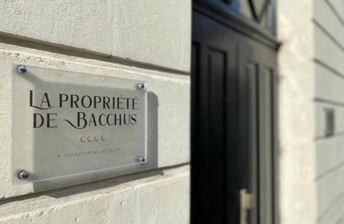 Saumur Apartment | Le repère de Bacchus: apartment 2 steps from the pedestrian center of Saumur
