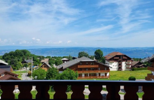 Thollon-les-Memises Apartment | Le Rhodo