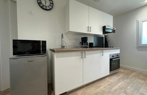 Saint-Junien Apartment | Le Roadtrip, cosy, de plain-pied avec parking