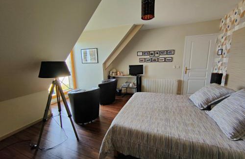 Arromanches-les-Bains Bed & Breakfast | LE RUBAN BLEU FACE A LA MER