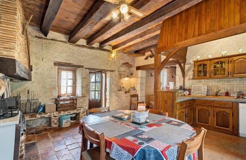 Saint-Germain-du-Salembre House | Le Séchoir D'Alice