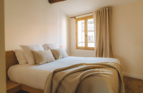 Saint-Saturnin-les-Apt Hotel | Le Saint Hubert