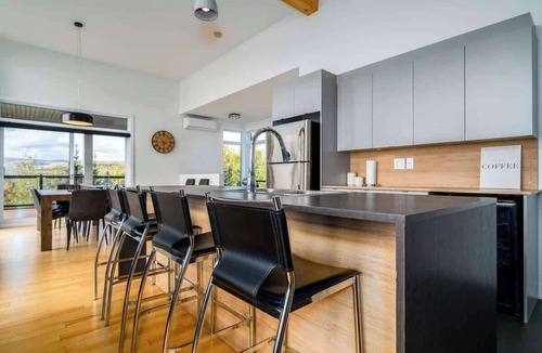 Petite-Riviere-Saint-Francois Ski Chalet | Le Saint-Laurent