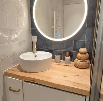 Poligny Apartment | Le Saphir