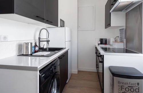 Brotteaux Apartment | Le Select sur Cour - Havre de paix pour 2 à Lyon