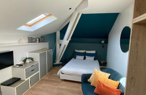 Bordeaux Golden Triangle Apartment | Le Seven
