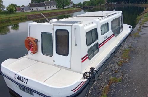 Bazolles Boat Rental | Le sittele