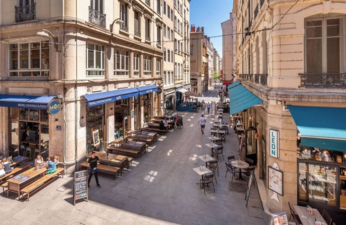Les Cordeliers Apartment | Le Stendhal - Charming studio in the center of town