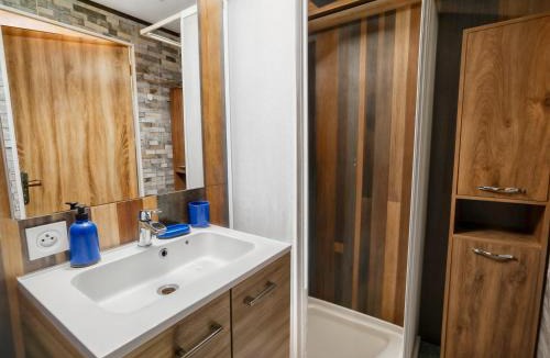 Montmuzard Apartment | Le Studio A à Dijon CHU, Extérieur et Pièce commune