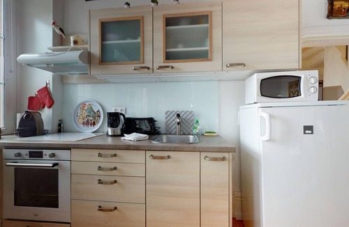 Colmar Centre Ville Apartment | Le studio bartholdi with access to lounge