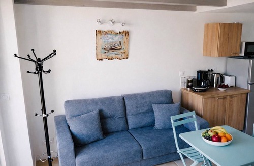 La Cotiniere Apartment | LE STUDIO, Gîte 3. Clos des Aigrettes, 30m from La Cotiniere Port