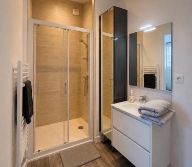 Saint-Pierre-Montlimart House | Le Studio, proche du puy
