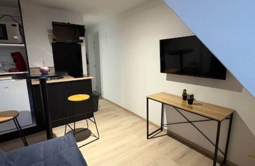 Aubusson Apartment | Le - Studio - Louana