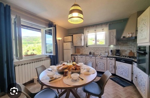 Saint-Georges-en-Couzan House | Le Temps des Cerises