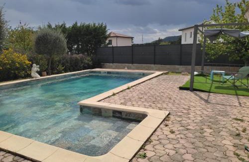 Saint-Martin-de-Valgalgues Villa | Le Temps Retrouvé