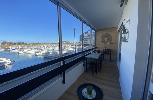 Courseulles-sur-Mer Apartment | "Le Temps Suspendu"