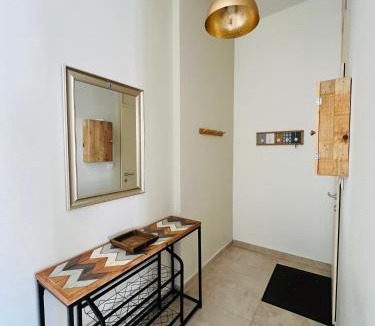 Orange Apartment | Le Théâtro