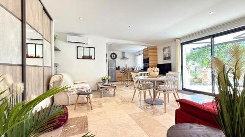 Saint-Paulet-de-Caisson Apartment | Le Titibu, Gîte et Spa entre Ardèche et Provence, Clim, BBQ, Netflix, classé 5 étoiles