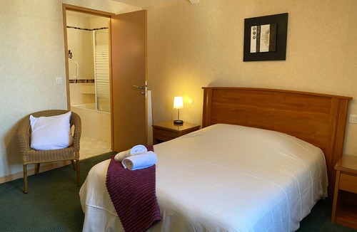 Epaignes Hotel | Le Tosny