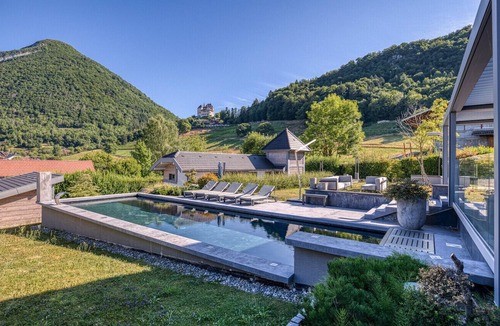 Menthon-Saint-Bernard Villa | Le Trésor du Château 4* - OG IMMO