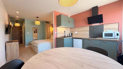 Faubourg-Raines Apartment | Le Vendome