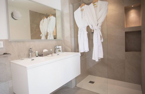 Grimaud Hotel | Le Verger Maelvi