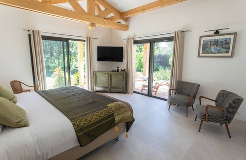 Grimaud Hotel | Le Verger Maelvi