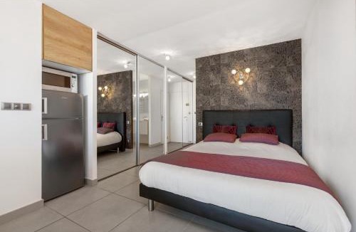 Naturist Village Apartment | Le wildly Studio luxe - terrasse - garage - Héliopolis Village Naturiste