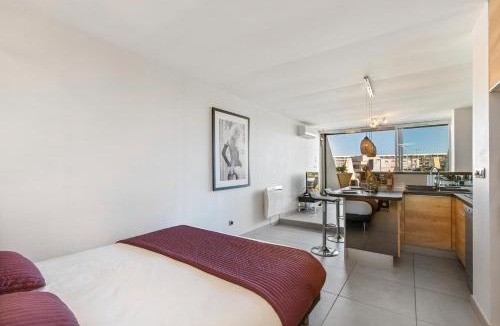 Naturist Village Apartment | Le wildly Studio luxe - terrasse - garage - Héliopolis Village Naturiste