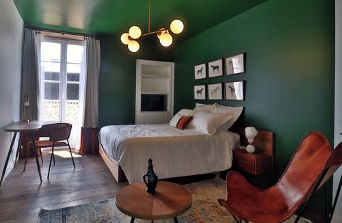 Montbron Hotel | Le25 Parahotellerie