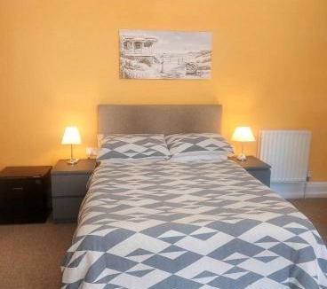 Boscombe Bed & Breakfast | Lea Hurst B & B