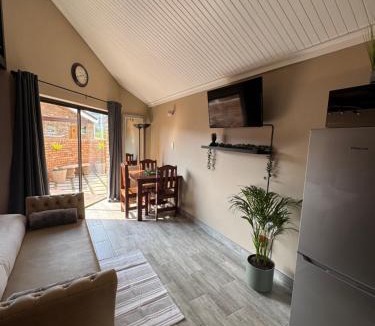 Clarens Apartment | Leanie's Place