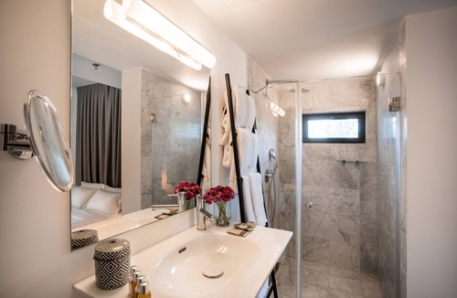Gedera Hotel | Lear Sense - Experience Luxury Hotel